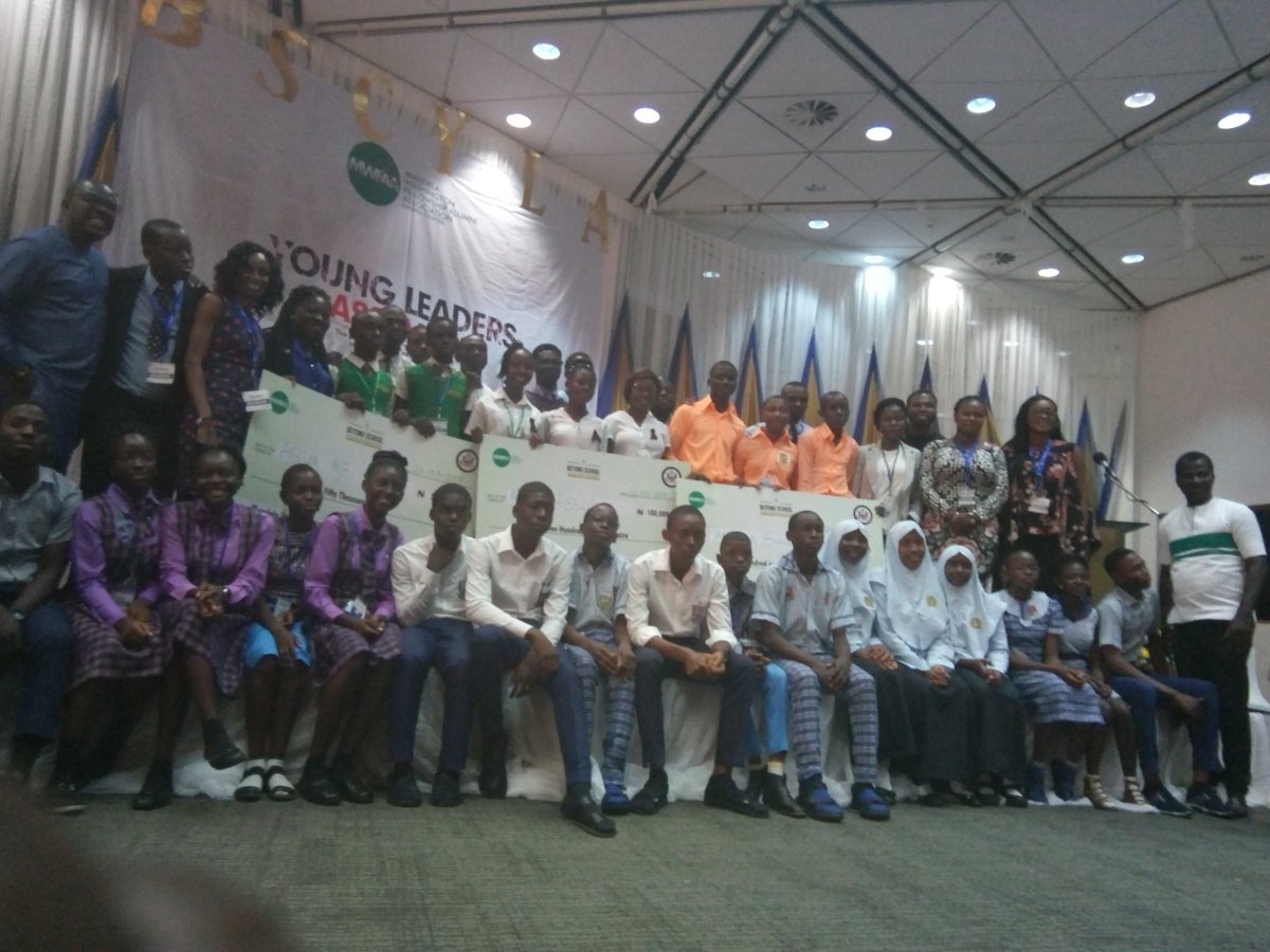 bscchallenge's tweet photo. BSCC 2018 FINALIST PITCH AWARD WINNER'S @bscchallenge @MWFAAN @WashFellowship @IREXintl @YALINetwork #bscchallenge #youngleadersassembly https://t.co/RbGB9FO3Bt