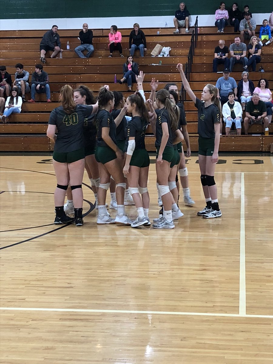 MrsHarigan's tweet photo. Final game of #PinkWeek2018. Let’s go @ladycometsvball!!!! https://t.co/F1AwBq5jkL