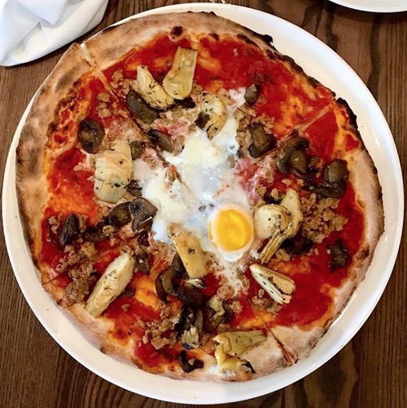 Never too early for pizza 🍕
On the menu: Capricciosa - San Marzano tomato sauce, Italian sausage, artichokes, mushrooms, and baked egg. #SetteWynwood | 📸: @foodporn_1
.
.
.
#brunch #miamibrunch #wynwoodbrunch #bottomlessbrunch #mimosas #breakfastpizza #brunchpizza #eggpizza
