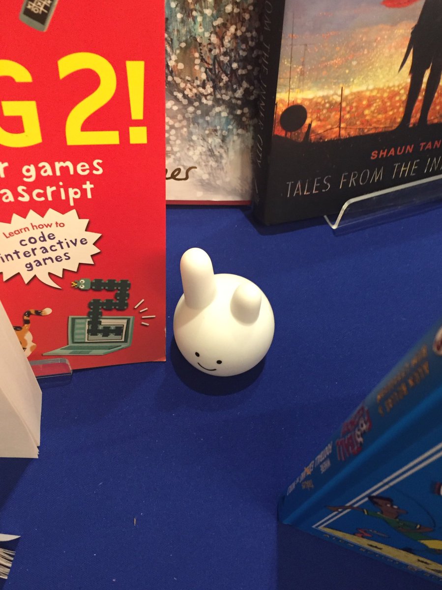 deweyjo's tweet photo. Living my best librarian life at #YLGconference #FindChaffy https://t.co/GB5nScZaLU