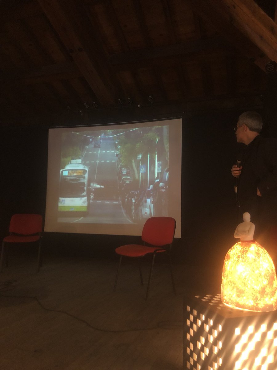 <a href="/robmurru/">roberto murru</a> DG di #ctmspa presenta a <a href="/smartcityness/">Smart Cityness</a> la flotta filoviaria più nuova d’Italia. Ctm è pronta all’acquisto di nuovi mezzi #elettrici. Sempre più #tpl elettrico @mobilityweek