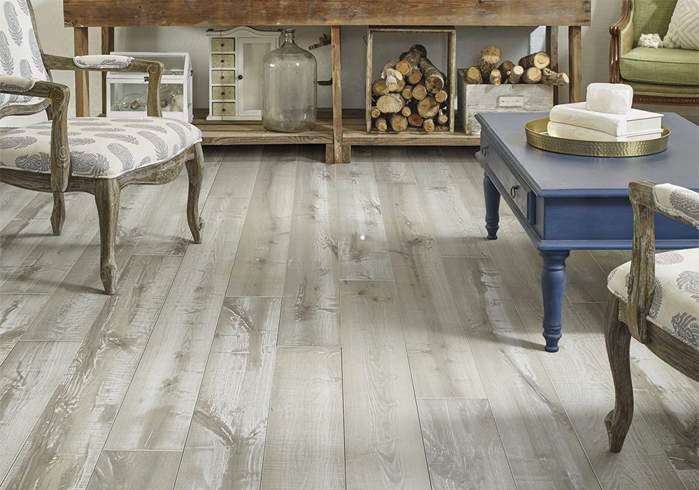 MyStudioHome's tweet image. Reflections Maple hardwood in Celestial from #ShawFloors showcases the beauty of the grains, knots, and character using a sliced-face cutting process. You need to check this one out! pbxx.it/VWOHFX