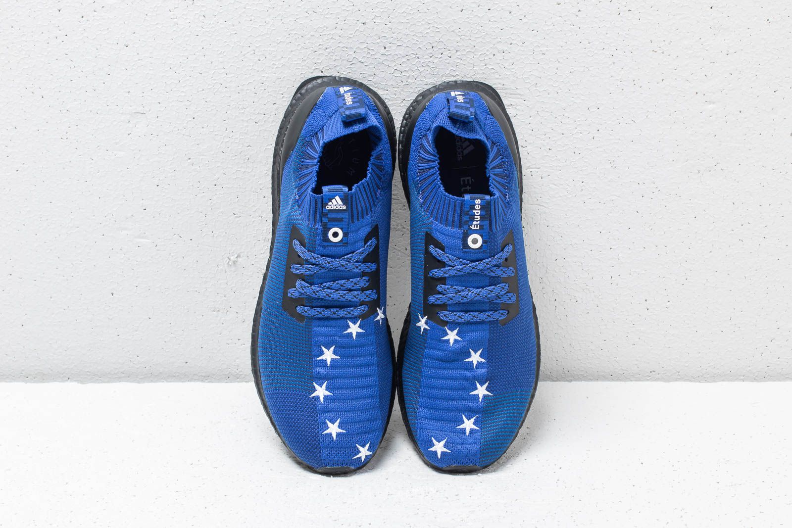 ultra boost etudes