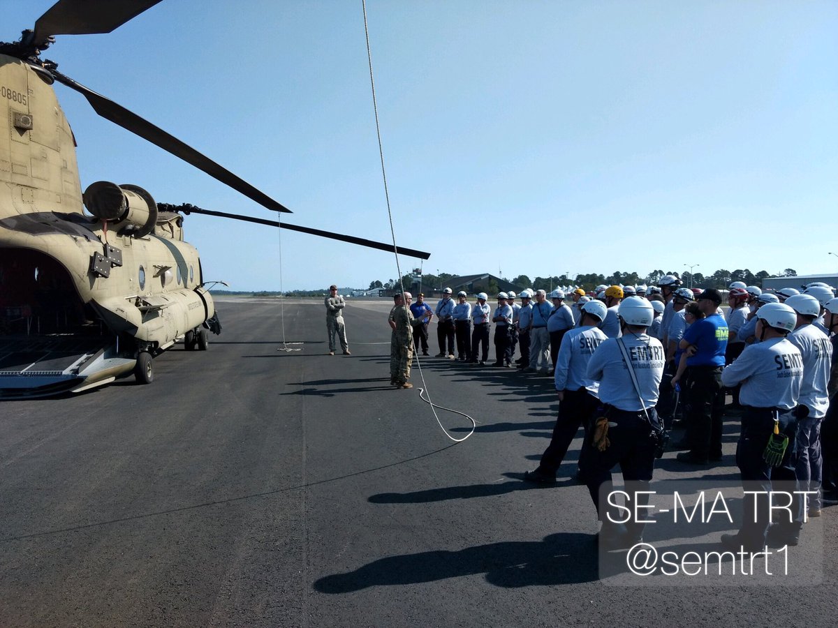 semtrt1's tweet photo. SEMTRT was able to do airframe training with the Mississippi National Guard led by CWO3 Russ Williams and his crew this morning while deployed in NC. #Day7 #hurricane #florence #semtrt https://t.co/55b1wg3WEc