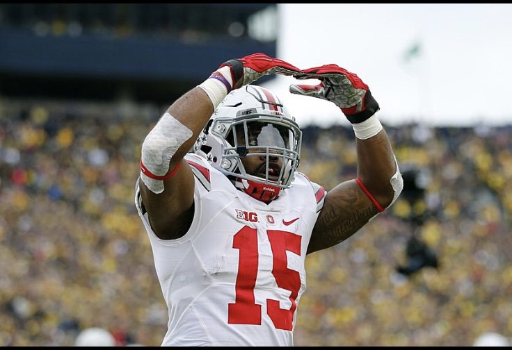 DEdwards__'s tweet image. Blessed to receive an offer from THE Ohio State University #GoBucks 🌰