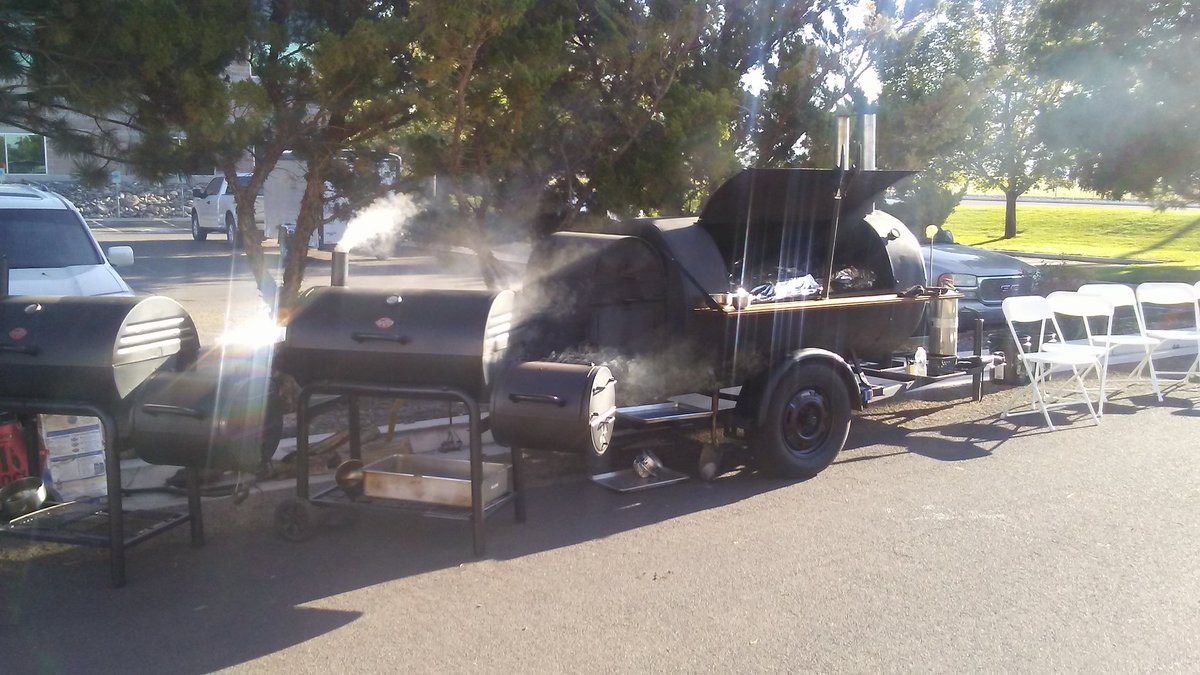 KillerSmokeBBQ's tweet photo. Catering the 2nd annual union carpenter's skill set competition today in Reno from 10 till 2.
Come Smell My Pit! https://t.co/01WARsX5mf