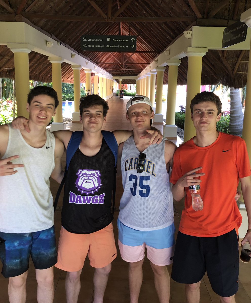 Aclouse13's tweet photo. Happy birthday to my brother @epetruzzi2 Cant wait to celebrate with you. Let’s try and make it through a whole tailgate today big guy https://t.co/WxHSxngbMV