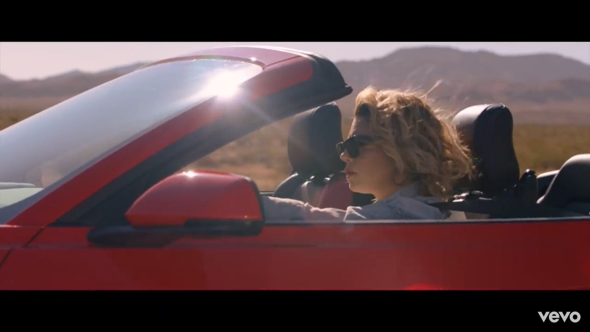 DonatellaBri's tweet photo. Comunque @MarroneEmma ha fatto un salto di qualità anche per quanto riguarda le macchine 🚗 

#cullami #cercavoamore #arriveràlamore #MiParliPiano #emmamarrone https://t.co/rmuHFJEE1x
