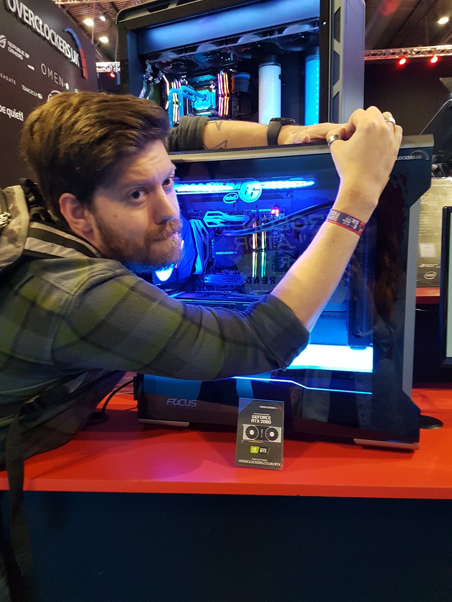 TwistyShape's tweet photo. Why won't you be mine! @overclockersuk!
#rtxocuk https://t.co/VmmZv8E5i8