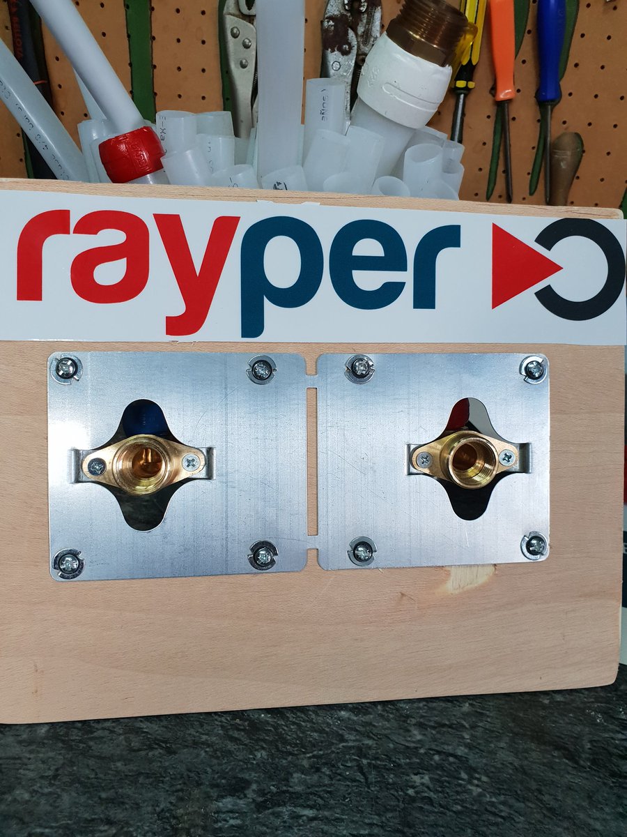 Blansol_Barbi's tweet photo. SISTEMA RAYPER
KIT Codo placa Base Fijación para Paredes de Yeso Laminado.
Fijación simple,fuerte duradera y rápida.
#Rayper #fontaneria #pladur #plumbing #instalaciones #Pex https://t.co/eKrs36BAoN