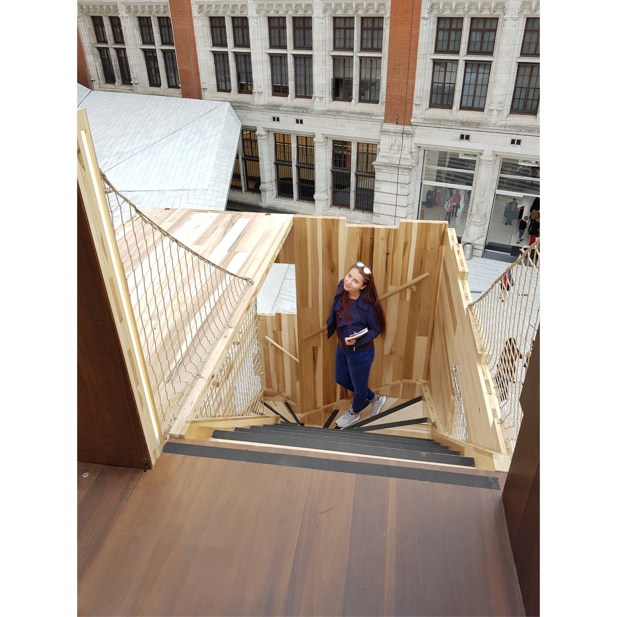 liinterior_'s tweet photo. Waugh Thistleton Architects: MultiPly
-interactive modular maze-like installation
-built from a reusable cross-laminated timber
@L_D_F #ldf18 #liinterior #linute #londondesignfestival #traveling #london #exibition #art #design #interiordesign #materials #interior https://t.co/Vjc5I8XFAC