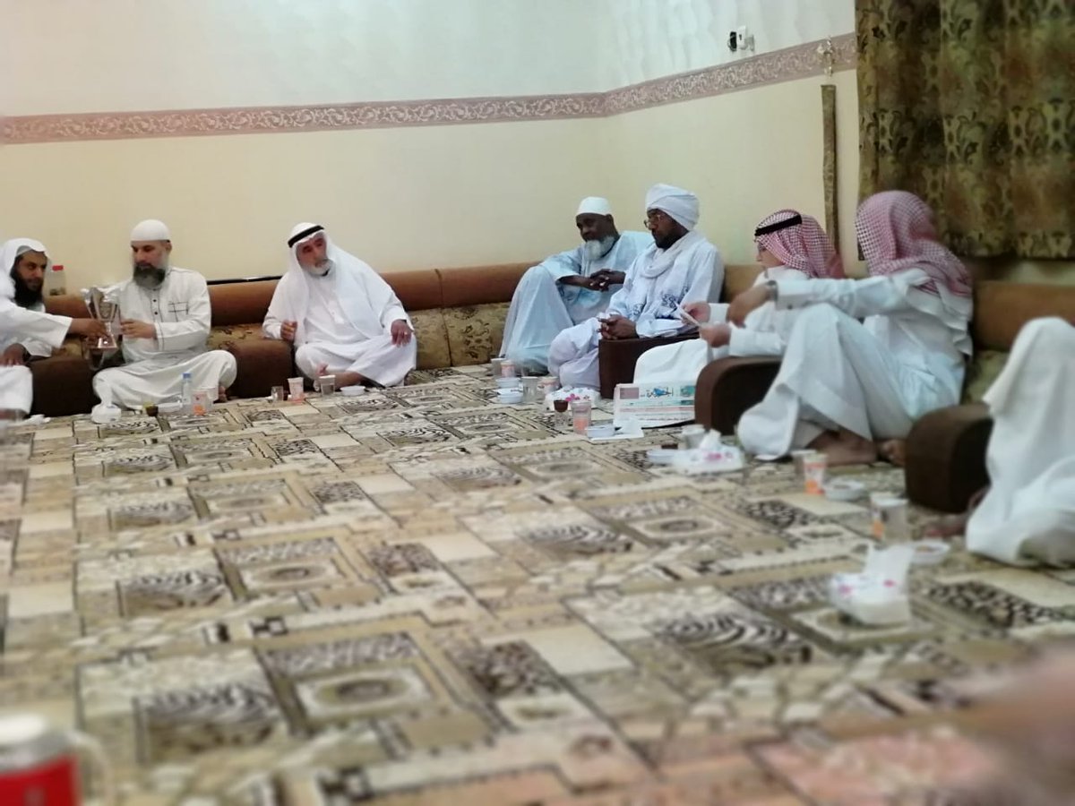 Awqaf_Olayan's tweet photo. اليوم السبت ١٢-١-١٤٤٠ه‍ـ
مجلس أهل الحي بـ #جامع_عليان_العمر بـ #نجران بعد صلاة المغرب
(عن نعمة التوحيد والأمن والاجتماع) https://t.co/tWWW0kHRD9