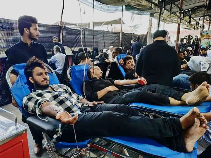 Mohtermalaila's tweet image. Yes we do Matam on  ashura 
but we also donate blood ,grow plants ,donate money for dams.we also clean our city
This is Hussinat..❤️.we spread humanity (Hussinat ) 
#HussainSaveHumanity 
#hussain4peace