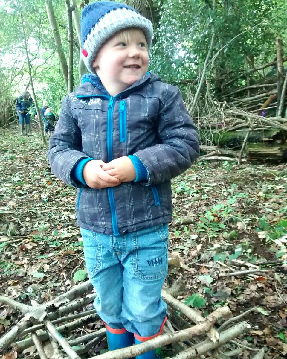 landartforkids's tweet photo. Lovely day creating art in the woods with @Arnside_AONB fantastic having families coming out and joining in. Thanks to Ruth and colleagues for organising all the amazing events for #OutstandingWeek this little chap so enjoyed making his stick stack! #landartforkids #ephemeralart https://t.co/RJKemuz4S0