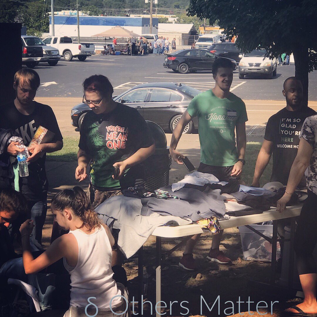 dekeinc's tweet image. Today we had the largest turn out of the month and served 43 people!! And 6 people rededicated their lives back to Christ. God is doing something in this city, and we’re blessed to be a part of it!! #dekeinc #othersmatter #serve #outreach #jesus