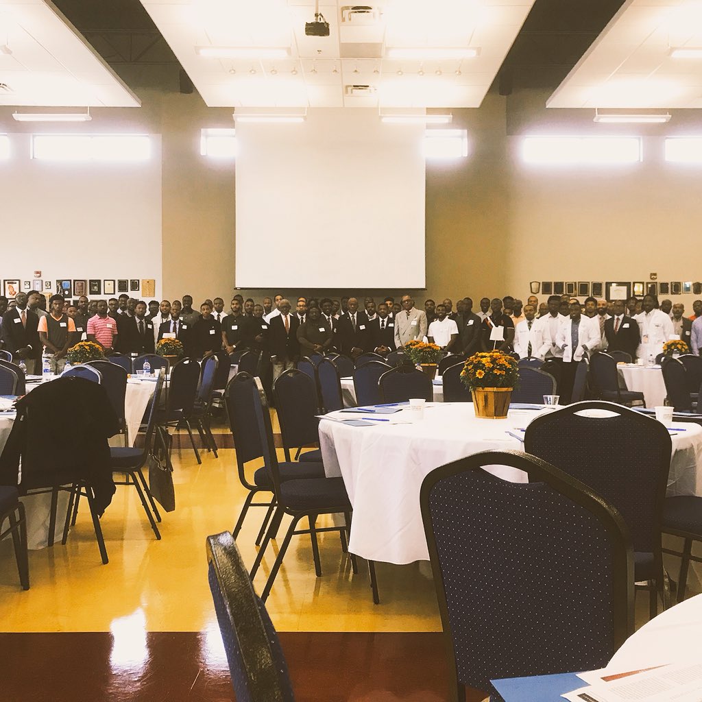 CAPTION THIS!! 
#BlackMaleHealthSummit #BlackDoctors #BlackDentists #BlackResearchers #TheFutureIsBright💡#BlackExcellence #MeharryMedicalCollege #NashvilleTN