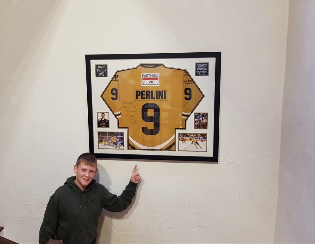 harrold_topodp's tweet photo. I think he likes it.......@brettperlini https://t.co/KXlfY842Fg