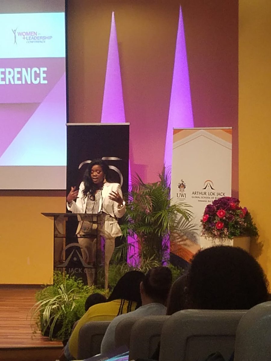 lokjackgsb's tweet photo. @tenilleclarke1 shares some wise words with our young girl bosses: you are a living, walking manifestation of your legacy. You are as strong as your circle. Recognize your own value. You are your biggest investment! #GIL2018 #girlsslay https://t.co/wanzR4Xckj