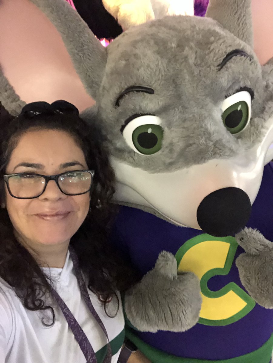 8BitPatty's tweet photo. I'm never growing up. #KidInside #IDGAF #ChuckE https://t.co/SLxUYpbVtD