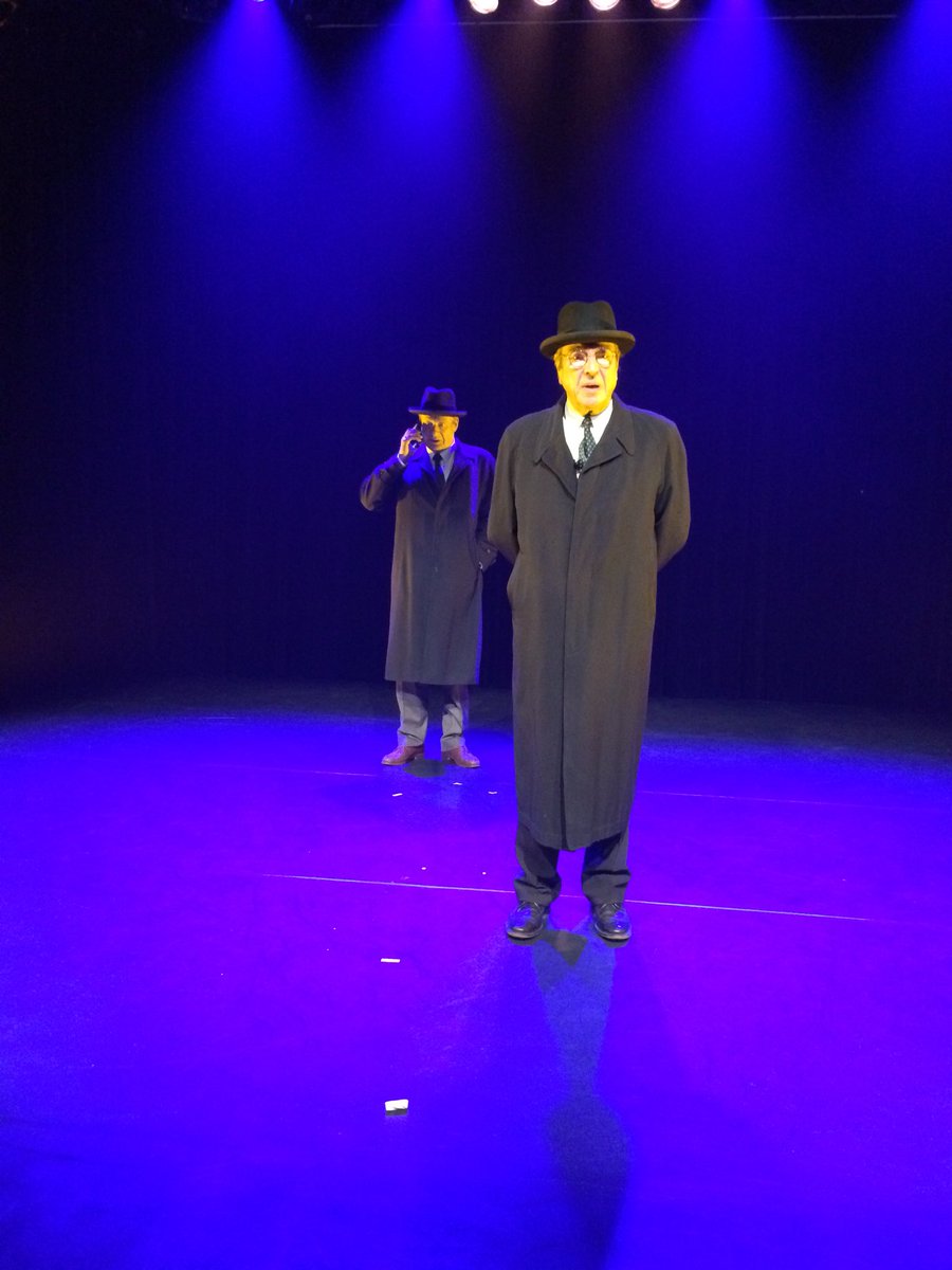 ReinieMelissant's tweet photo. Vanavond heeft theater @Peeriscoop z’n tienertijd afgesloten: hij is 20 jaar geworden. Indrukwekkend wat er in al die jaren allemaal gebeurd is. Chapeau, Fred Delfgaauw. Op naar de middelbare leeftijd! https://t.co/iGpBFVX2Et