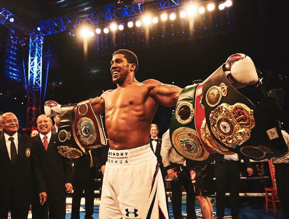 icklechief's tweet photo. 🥊 Fights: 22 
✅ Wins: 22 
💥 Knockouts: 21 
IBF, WBA &amp; WBO Heavyweight Champion @anthonyfjoshua #beast #april13 https://t.co/6XpnSpgV9d