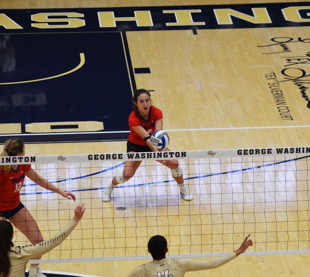 Freshman Maura Collins has set a new career high with 18 digs so far in this match!
#FlyerLegacy