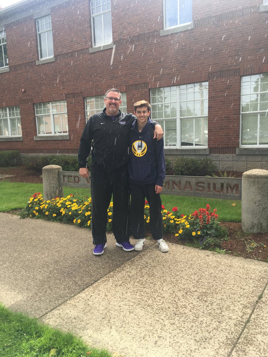2019 G Ben Peterson of El Segundo HS with HC Shanan Rosenberg on his official visit to Linfield College