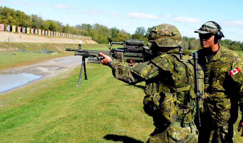 2Div_Comd_2Div's tweet photo. Well done to the @2divca_2candiv members who participated in the Canadian Armed Forces Small Arms Concentration. Marksmanship is an essential soldier's skill. #CAFSAC https://t.co/dUUoR86GVl