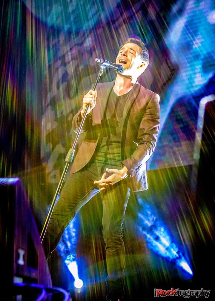 jackiebb111's tweet photo. Best photo ever😍😍😍 @ShaneFilan 
#shanefilan #ShaneFilanPH #Westlife https://t.co/m46c3TBwP2