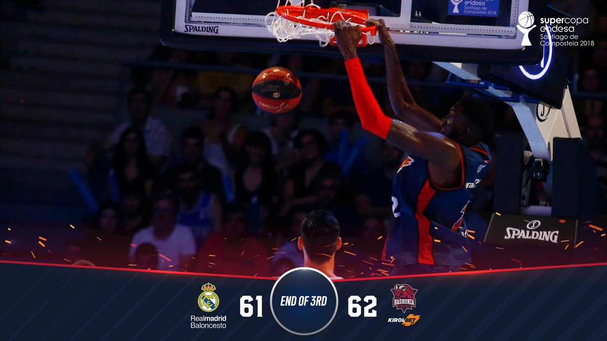 Baskonia's tweet photo. #KBARMB | Tres cuartos arriba.... ¿vamos a por el 4º? 
#SupercopaEndesa
#GoazenBaskonia https://t.co/VWs6MP5gYi