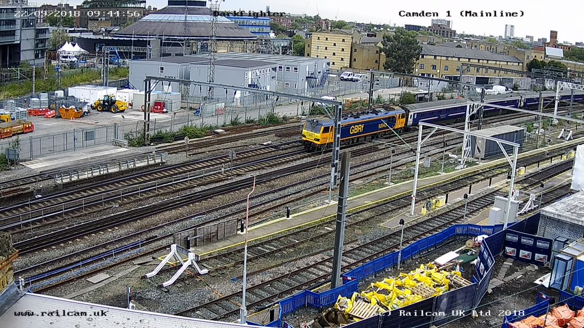 railcamlive's tweet image. Railcam's Pick of the Day, 22/09/18.

@GBRailfreight @CalSleeper @60163_Tornado @N_V_R @TPExpressTrains @DRSgovuk @ColasRailUK @networkrail @bytemark @C37LG @DawlishBeach #Class92 #ClassA1 #Class68 #Class37 #DailyPick