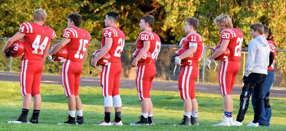 jfloyd25's tweet photo. Proud of my  #11 &amp; #15 Boys of Fall last night. They gave  110% and came out with a win!  👍 boys! #SailorFootball18 #NEMAPS #BOYMOM https://t.co/846G3XFd01