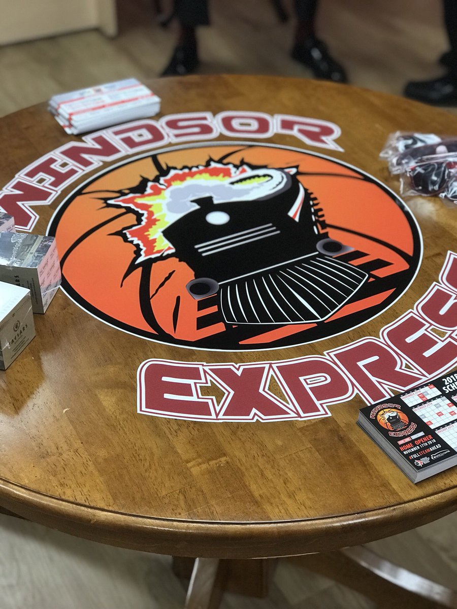 WindsorExpress's tweet photo. We are having a blast here at the Express Open House! Stop by and check out our office and have some fun! 🏀 🚂 
.
.
.
#expressnation #fullsteamahead #windsor #funtimes https://t.co/RJ25MtzDeZ