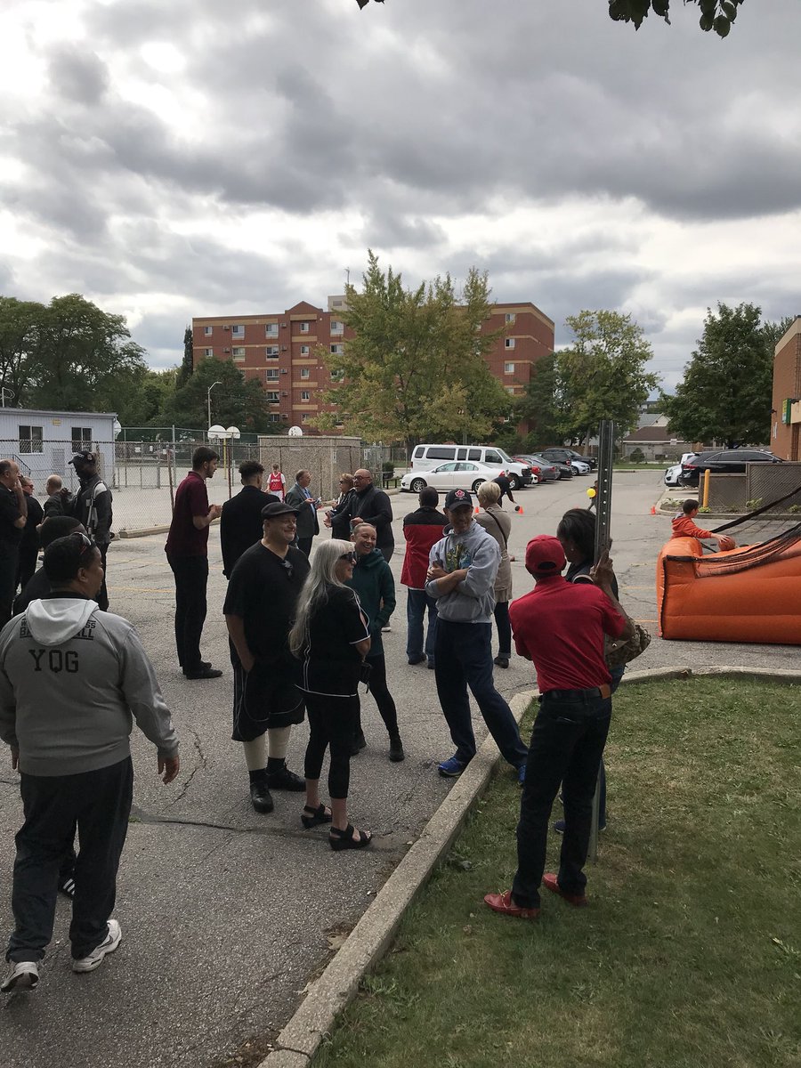 WindsorExpress's tweet photo. We are having a blast here at the Express Open House! Stop by and check out our office and have some fun! 🏀 🚂 
.
.
.
#expressnation #fullsteamahead #windsor #funtimes https://t.co/RJ25MtzDeZ