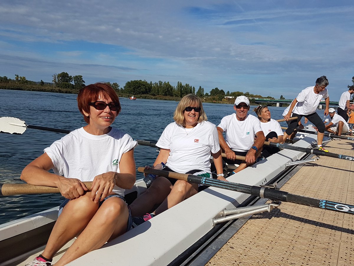 metropolest's tweet photo. Je vous partage ces beaux moments avec notre caisse locale pour les 90 ans de l aviron Decinois :  a cette occasion ...courses de nos administrateurs , ils relevent le defit sur un sport tres complet!..remise des coupes aux vainqueurs et... https://t.co/1fbnRFutH0