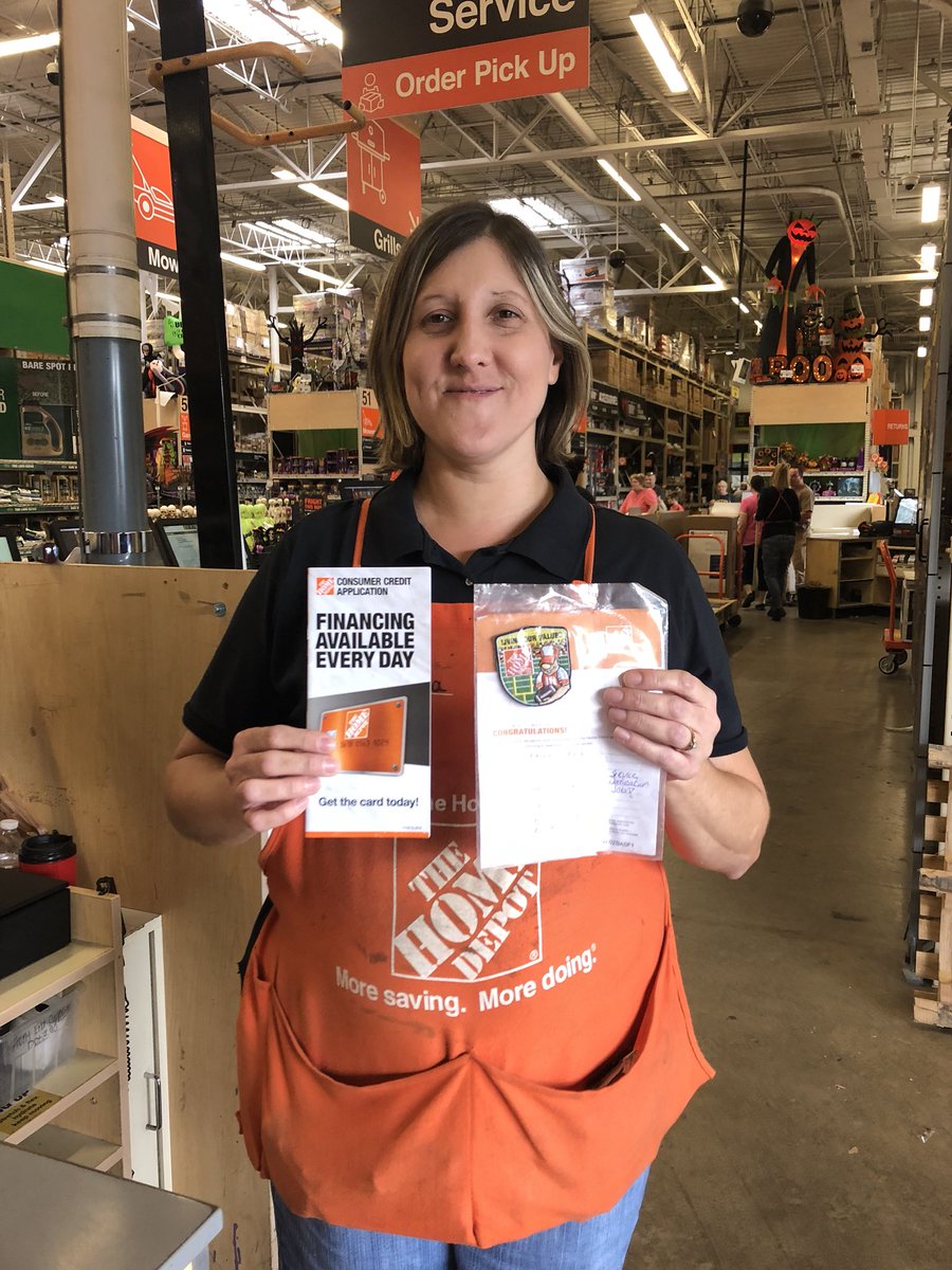 MagPie4102's tweet image. I want to give a great big shout out to Donna for her excellent customer service and her passion on driving credit. #AmazingCustomerService #CantDoWhatWeDoWithoutYou @4103OPS @Schnorrbusch920