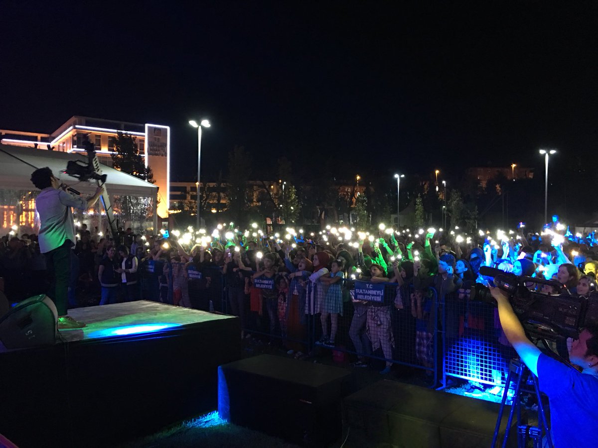 Şeffaf Mutfak 3.Güvenli Gıda Festivalimiz Buray konseri ile devam ediyor. <a href="/Buraymusic/">Buray</a>