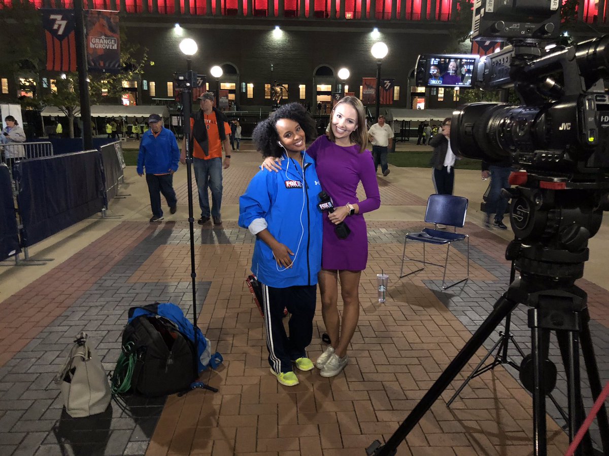 SenaitTV's tweet image. How did Senait go from anchoring on the desk 5:30 to out in the field as a photog at 9?! 😱🤔.....Oh the joys of working in News #WeCanDoItAll