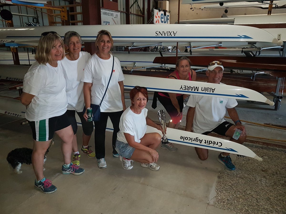 metropolest's tweet photo. ...et un nouveau bateau baptisé "Credit Agricole" très belle attention du club de l Aviron Decinois pour remercier notre caisse locale du soutien qu elle lui porte. https://t.co/dqzbCnwzh8