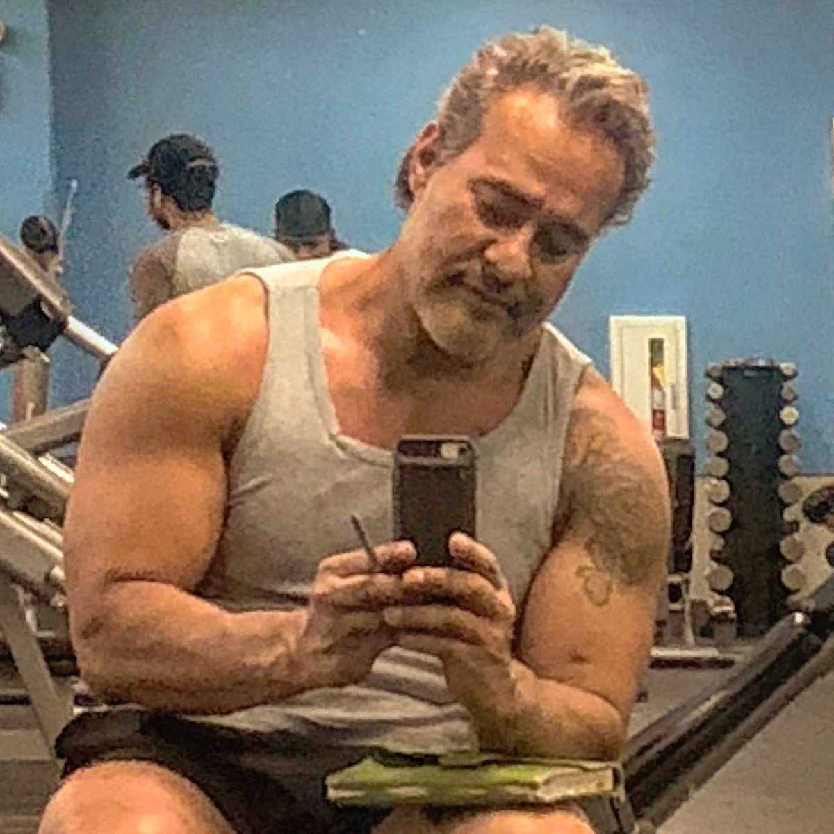 MarkVincent62's tweet photo. Finally,,,, the me to get it in #grayfox in full effect #manifest #shoulderday https://t.co/Dk1wtvD2q2