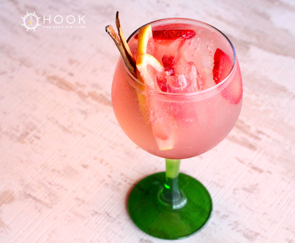 boca_hook's tweet photo. Nuestra #Mixología es ideal para una tarde o noche de chicas, ¡Tenemos cocteles que les encantarán! #PonteHOOK #HOOKFishBar #Drinks https://t.co/ByxMQOg36C
