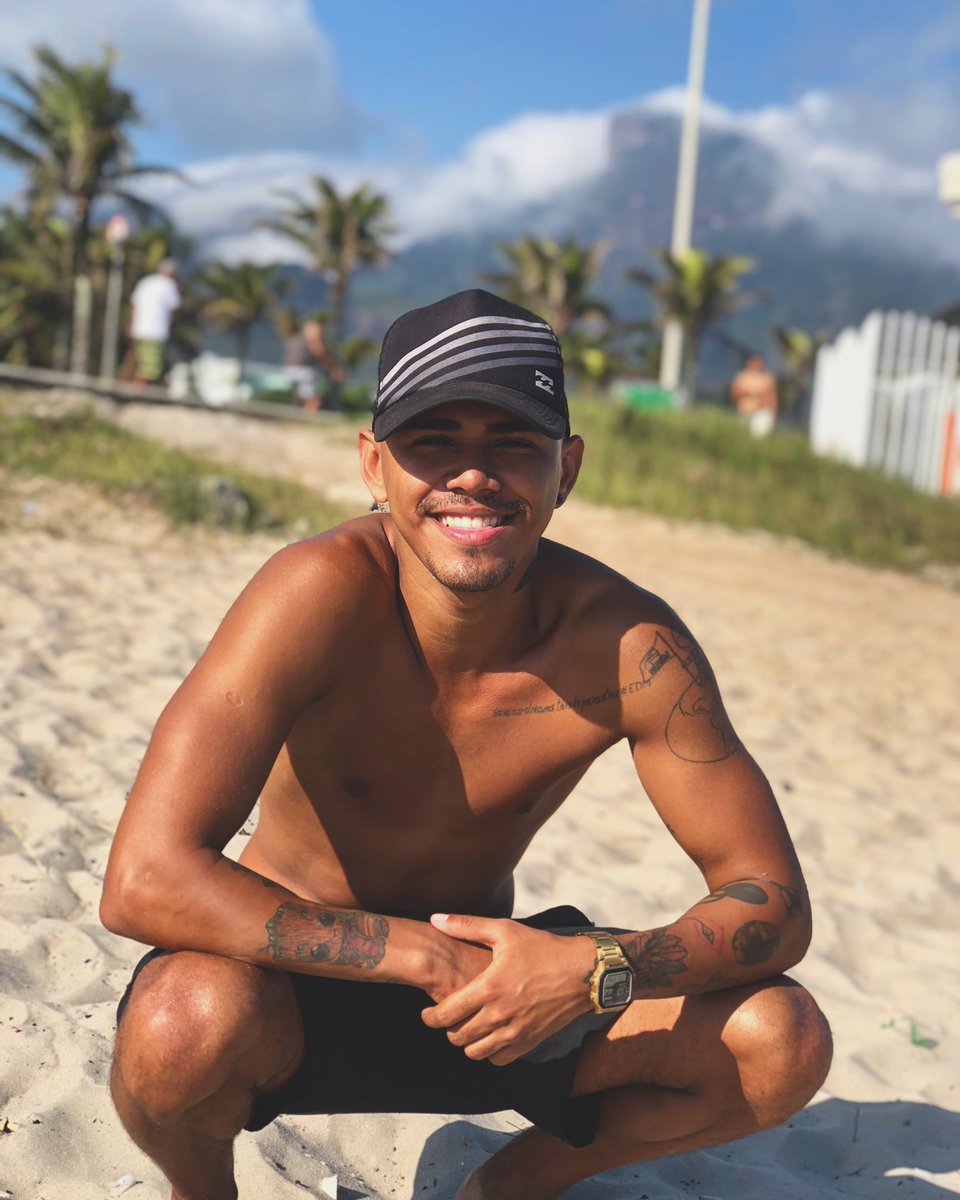 HendrewAway's tweet photo. Vem verão ☀️ https://t.co/z5gmmQcH03