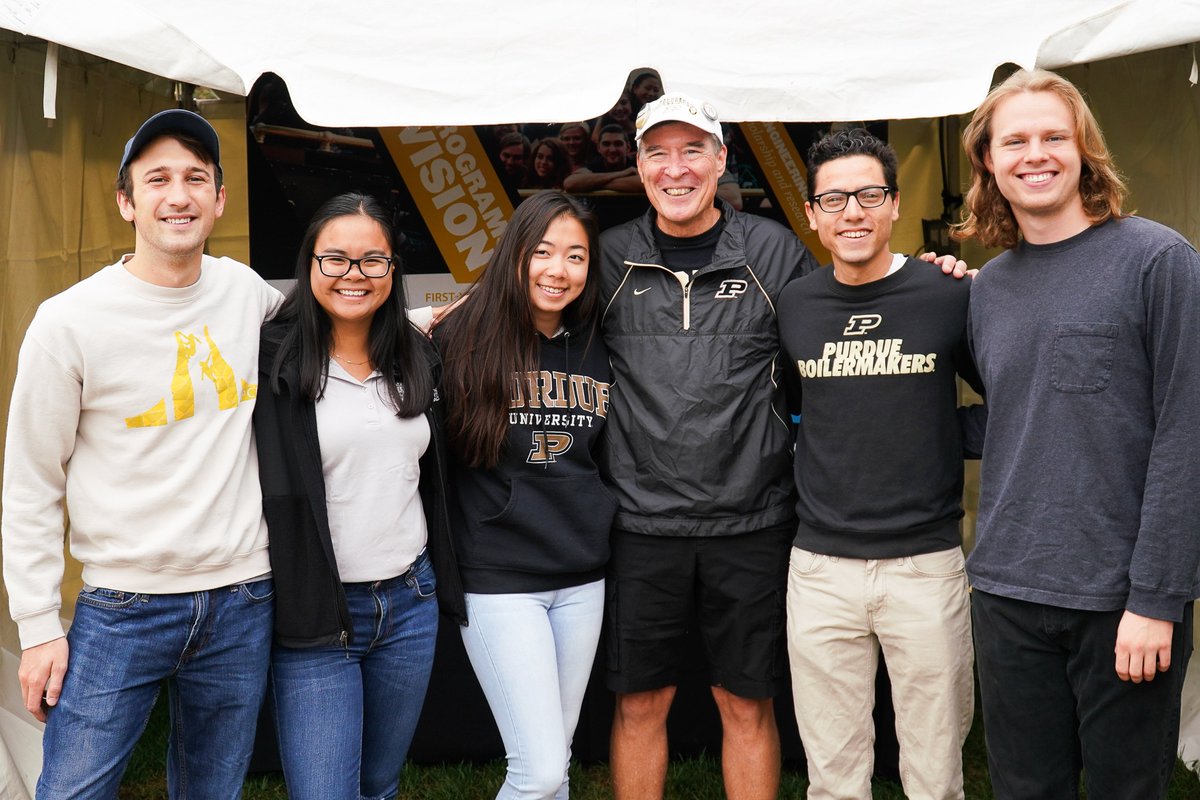 PurdueENE's tweet photo. Congratulations @PurdueFootball! What a great way to bring together our Purdue community from near and far with a GrEaT BIG Home Victory! Not to mention at our booths.... #Purdue150 #TakeGiantLeaps  #OutstandingAlumniVisitsENE #studentambassadors #livepodcasting @PurdueINSPIRE! https://t.co/hb3AMyFtf8
