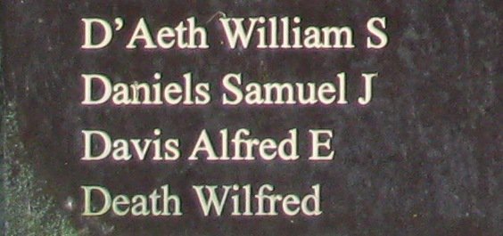 FryerningFrame's tweet photo. @essexarchive Enjoyed #TheBattleoftheAncre film enormously today. Got there having negotiated the scene of the #BattleofWharfRoad! Mark from @ChelmsCouncil may be interested to know that we have a #DAeth & a #Death on the WW1 War Memorial @ #Ingatestone @I_W_M @IWM_Centenary https://t.co/SR6dfl5nGG