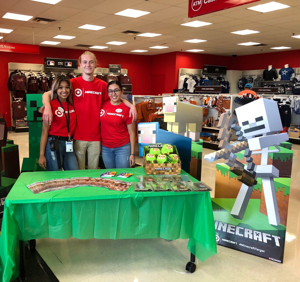 Recognition to this team for #bringingthejoy to our Minecraft shoppers this afternoon! #MinecraftTarget <a href="/jessdela85/">Jess Najera</a> <a href="/nicolekunetz/">Nicole Bastress</a> <a href="/Brittany_1852/">Brittany.Flores</a>