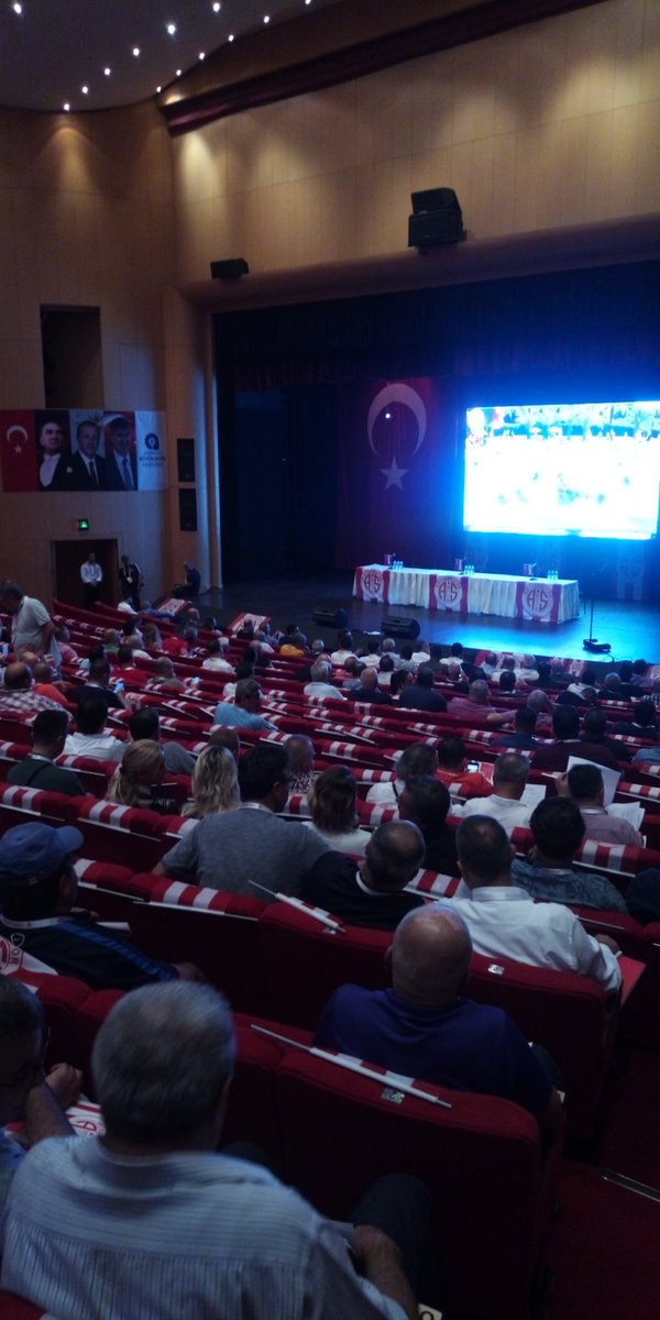 @Antalyaspor bizim sevdamız @onlyantalyaspor tek takım @sadeceanthaber derneği seçimi hayırlı olsun #Antalyaspor #BizAntalyasporuz