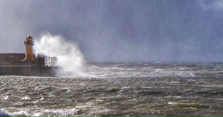 Storm Ali at Ardrossan #stormaali #Ardrossan #Scotland #WeatherWatchers