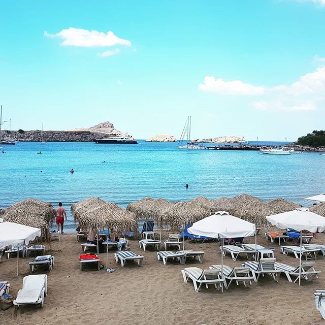 LindianCollect's tweet photo. Beach days are the best days ⛱🌞 #TheLindianCollection #Lindos #lindosgreece #travel #traveltheworld #holidays #summer2018 #greece #summerinlindos #greecelover #rhodes #iloverhodes #islandlife  #discovergreece #visitgreece #greecestagram #greecelover … https://t.co/XmMhhJRG9g https://t.co/FzB1bOTLMV