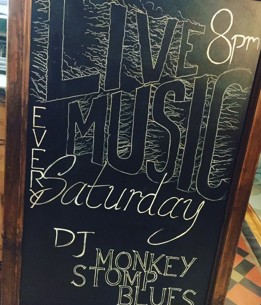 BethnalGreenTav's tweet photo. Live right now!!!! #music #vinyl #saturdaynight https://t.co/89LuqAKgdP