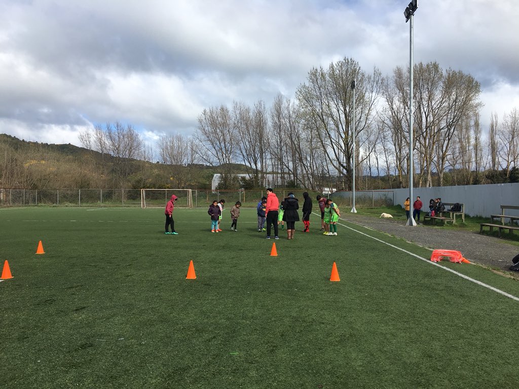 efislaquinchao's tweet photo. Avanzando en otra jornada de #formacion #canchasinteticaachao #escueladefutbolislaquinchao #matao #chequian #cohem #achao @IndLosLagos @MindepLosLagos @Achao_Quinchao
Comunicaciones E.F. IslaQuinchao https://t.co/6OmwksL1AO